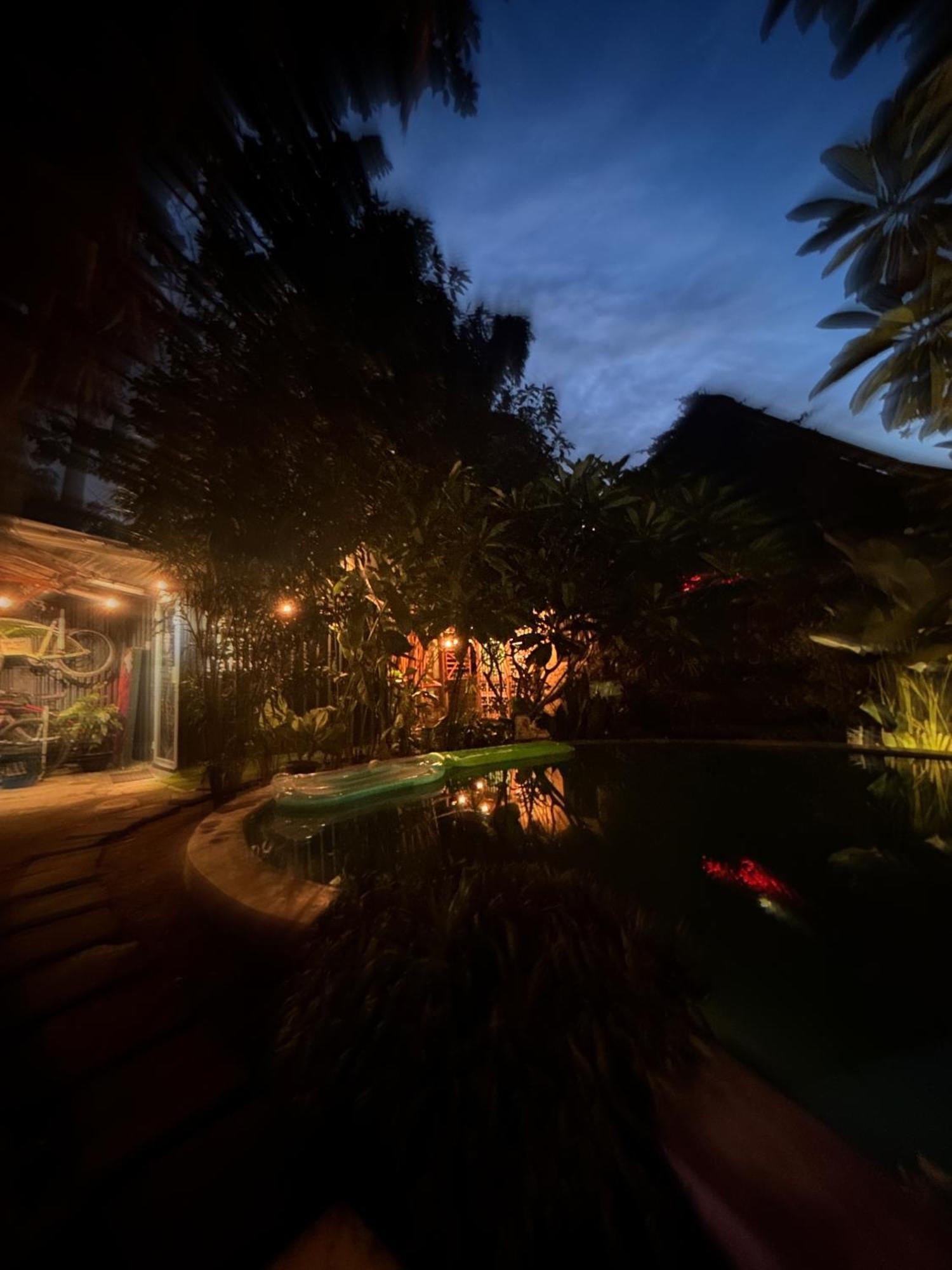 Losmanos Hostel Γιογκιακάρτα Εξωτερικό φωτογραφία
